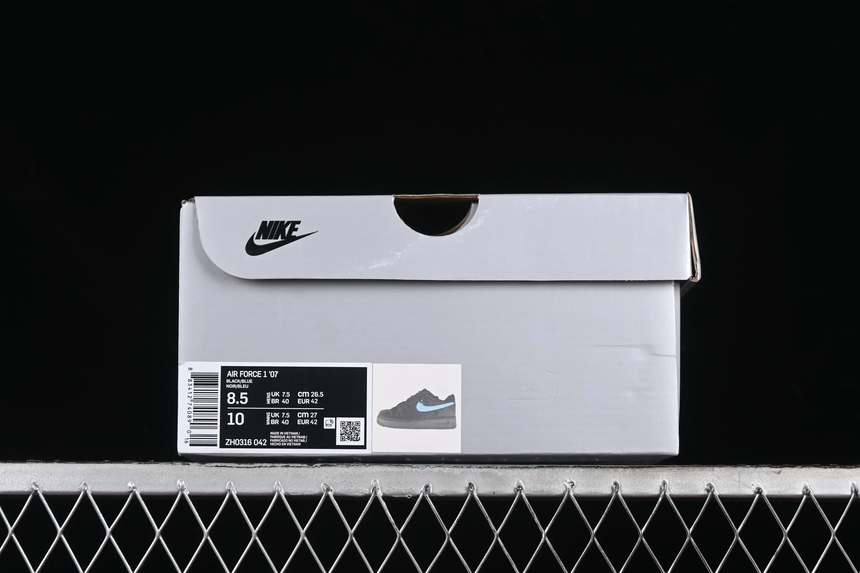 All categories Nk Air Force 1 Air Force series Nk Air Force 1 Mid Air Force mid-top Nk Air Force 1'07 Low Cleanfit Official hot style customization Black blue starry sky full of diamonds Air Force 1 low-top casual sneakers ZH0316-042